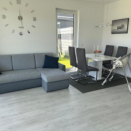 Neue Doppelhaushaelfte Mit Terrasse, Balkon Und Garten Remscheid Kültér fotó