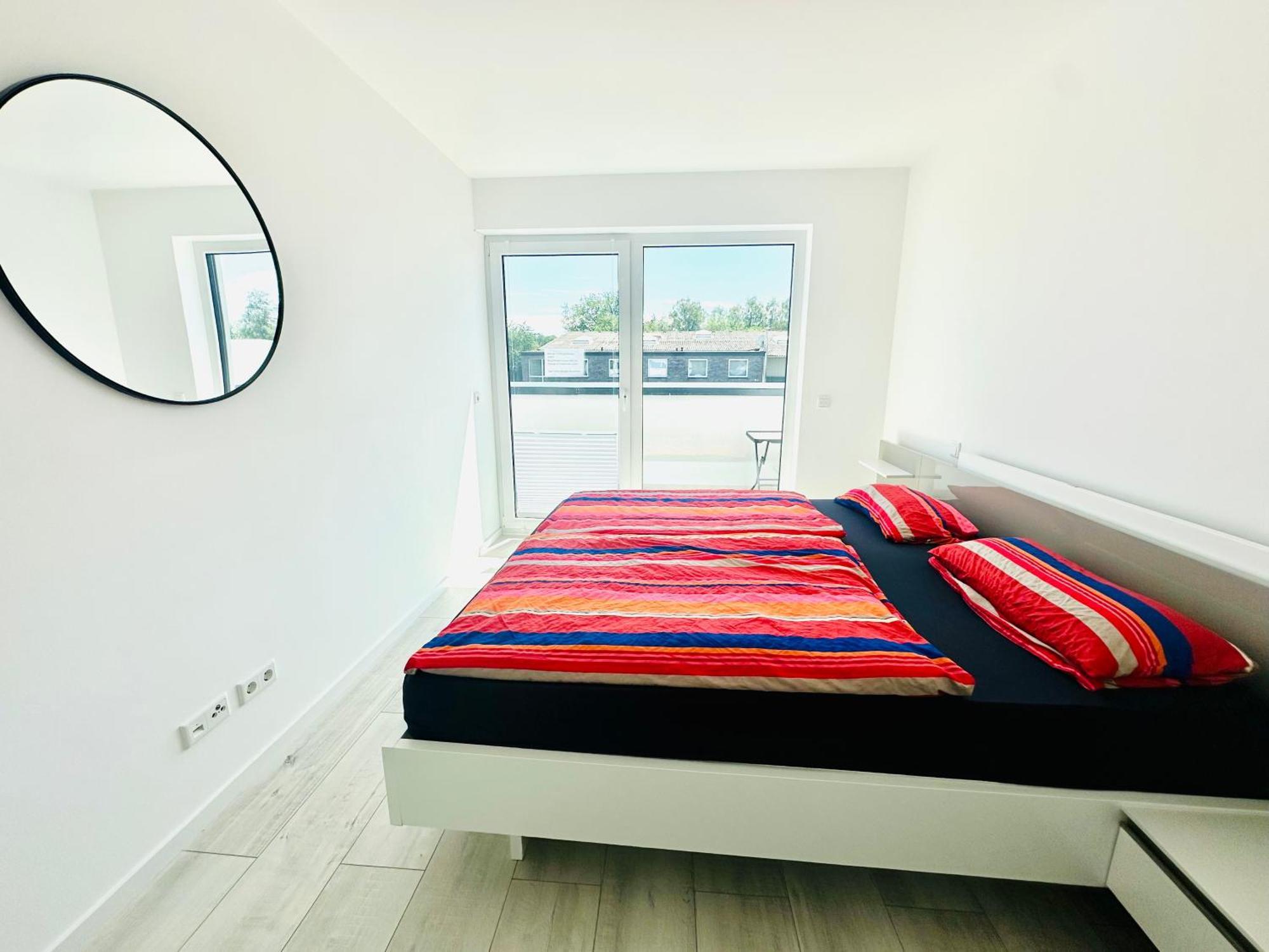 Neue Doppelhaushaelfte Mit Terrasse, Balkon Und Garten Remscheid Kültér fotó